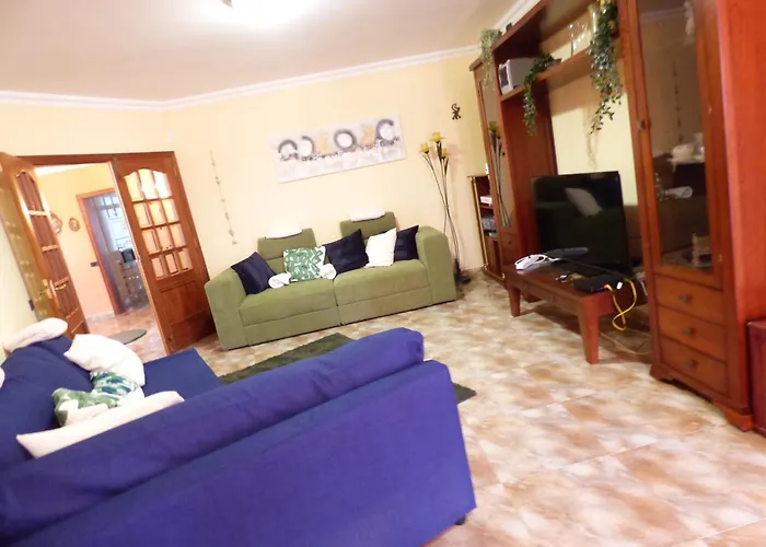 Casa Adora Mit 3 Schlafzimmern, Garten Und Meerblick