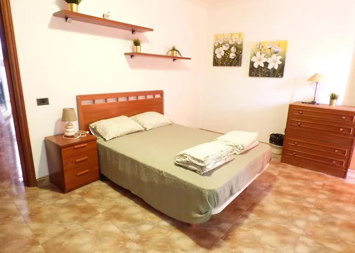 Casa Adora Mit 3 Schlafzimmern, Garten Und Meerblick
