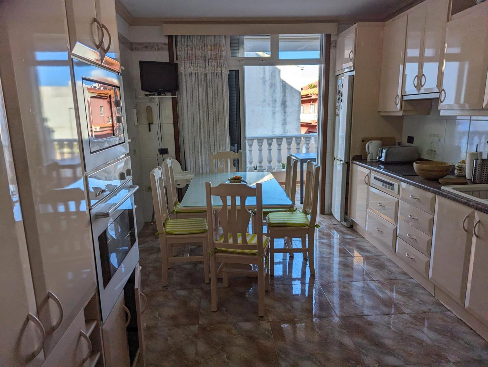 Villa Casa Adora Mit 3 Schlafzimmern, Garten Und Meerblick