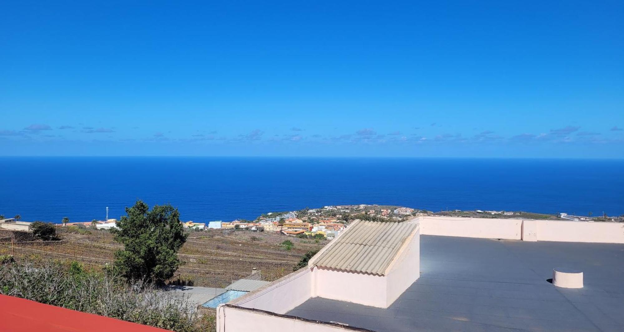 Casa Adora Mit 3 Schlafzimmern, Garten Und Meerblick Villa *